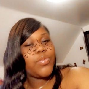 Meet your Posher, Aloni